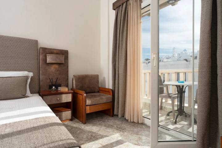 Rooms Amenities - Dionysis Hotel - Adamas Milos
