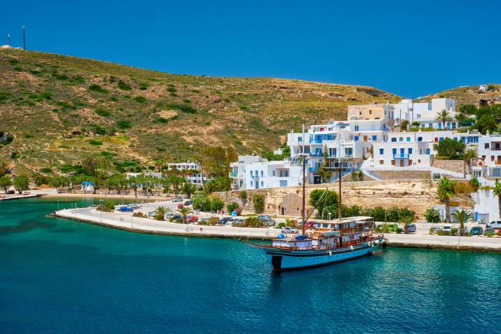 Αδάμαντας - Dionysis Hotel - Αδάμας Μήλος